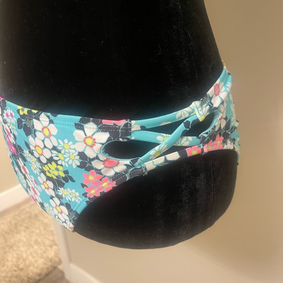 California Waves Bikini size L, NWOT - Picture 6 of 9